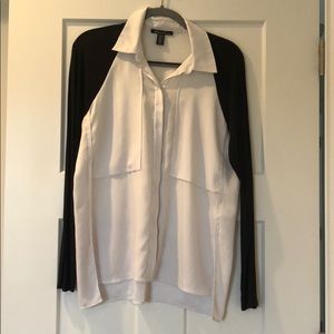 Kenneth Cole Reaction long sleeve button down top